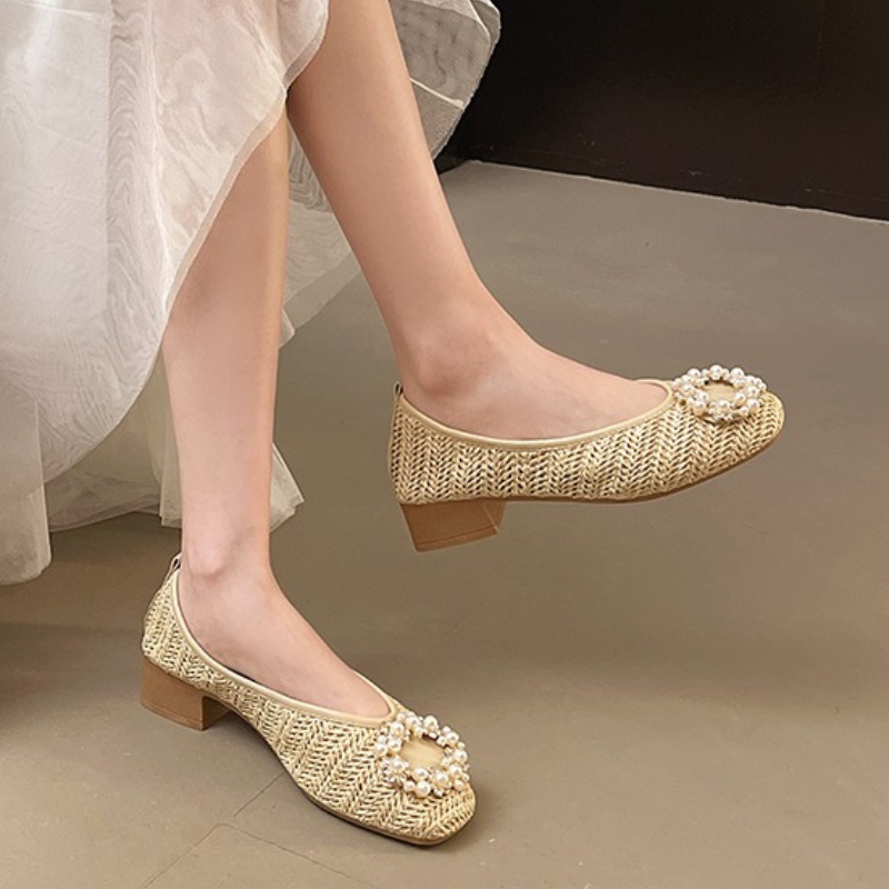 Flache Schuhe aus Luxus-Leder, – Women'S Fashion Trends Bewertung und Preis